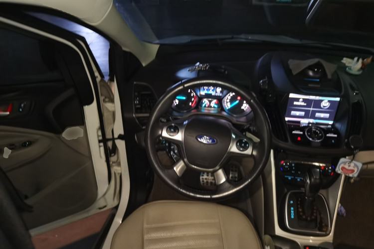 Used Ford Kuga 2013 2.0L GTDi Four-Wheel Drive Premium Model Steering Wheel