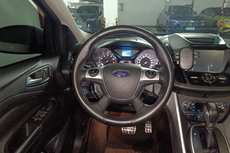 Used Ford Kuga 2013 1.6L GTDi Two-Wheel-Drive Trend Model Steering Wheel