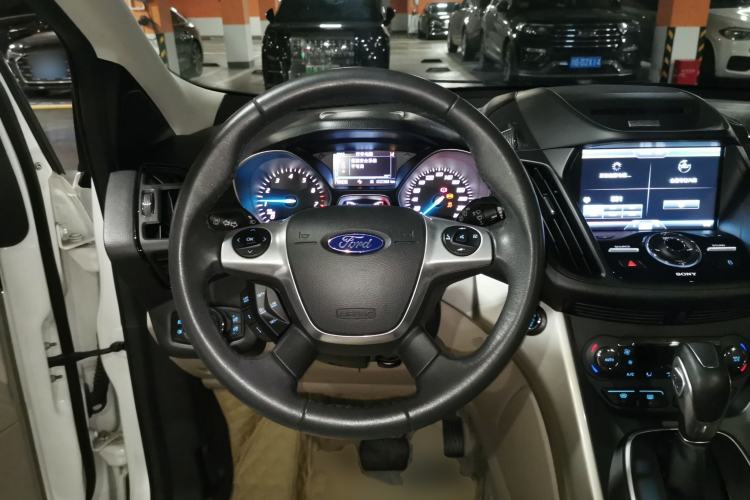Used Ford Kuga 2013 2.0L GTDi Four-Wheel Drive Premium Model Steering Wheel