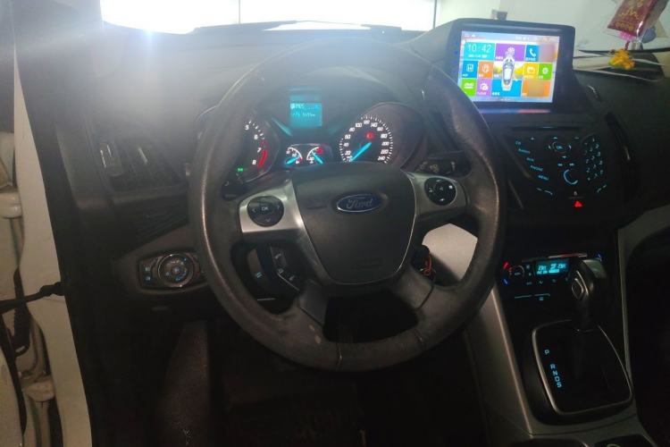 Used Ford Kuga 2013 1.6L GTDi Two-Wheel-Drive Trend Model Steering Wheel