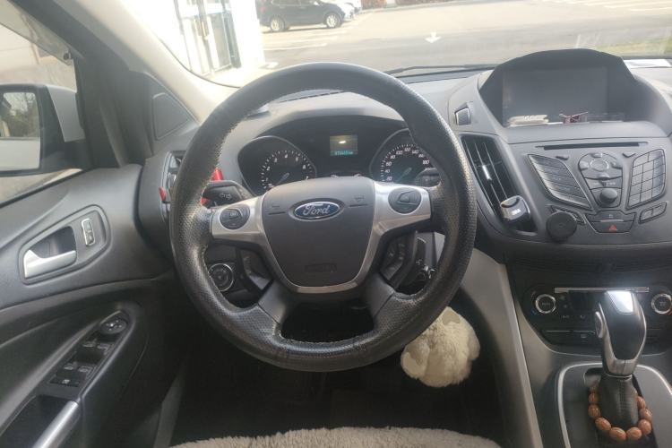 Used Ford Kuga 2013 1.6L GTDi Two-Wheel-Drive Trend Model Steering Wheel
