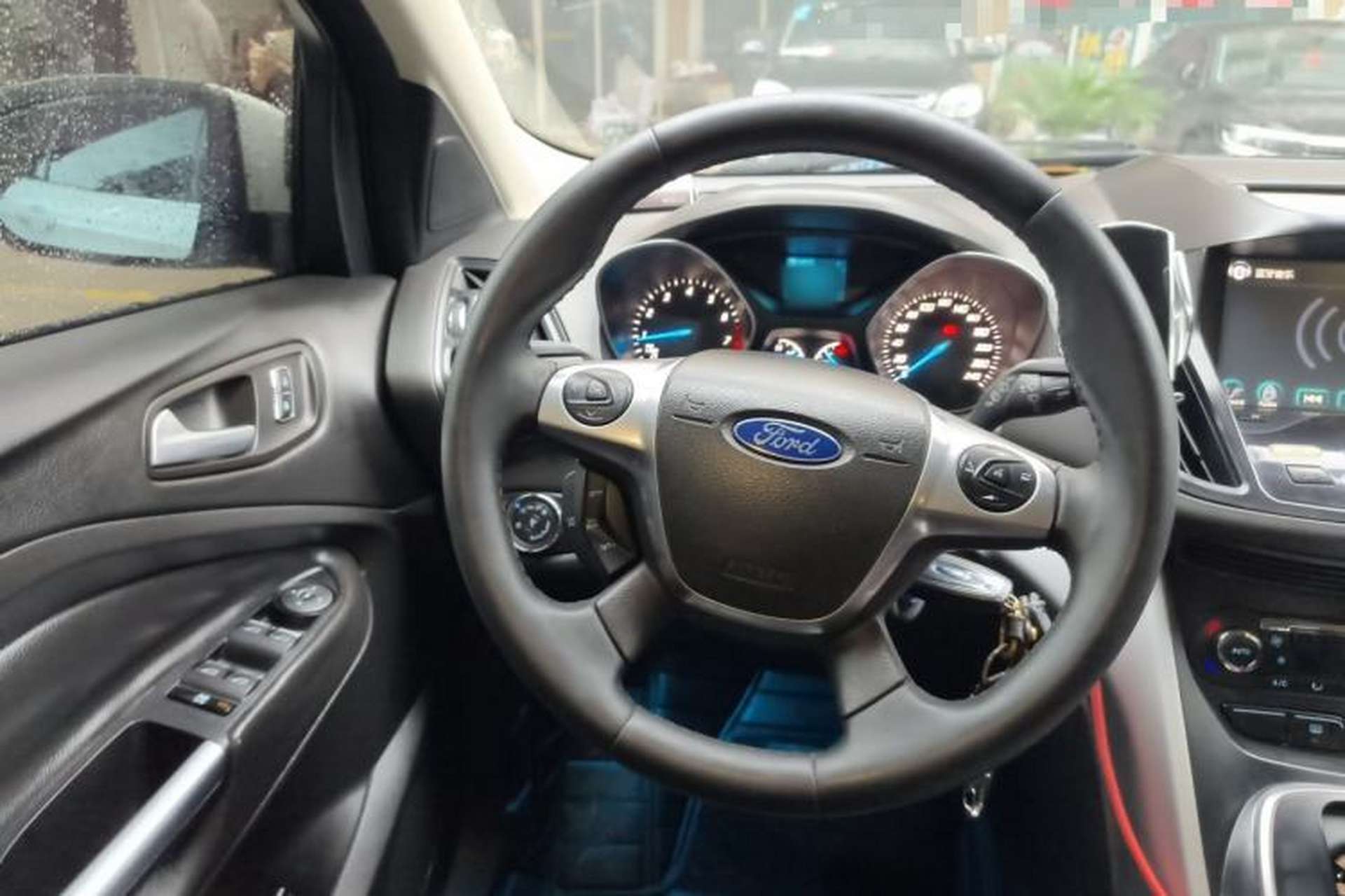 Used Ford Kuga 2013 1.6L GTDi Two-Wheel-Drive Trend Model Steering Wheel
