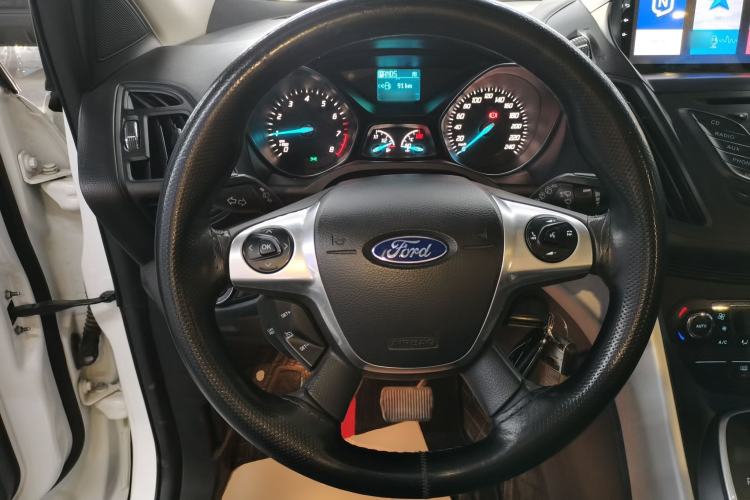 Used Ford Kuga 2013 1.6L GTDi Two-Wheel-Drive Trend Model Steering Wheel