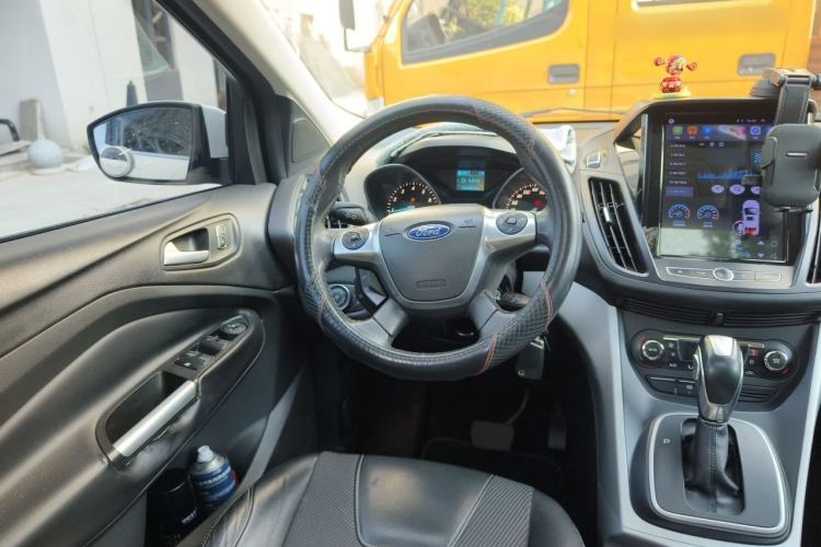 Used Ford Kuga 2013 1.6L GTDi Two-Wheel-Drive Trend Model Steering Wheel