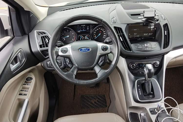 Used Ford Kuga 2013 1.6L GTDi 4x4 Elite Model Steering Wheel