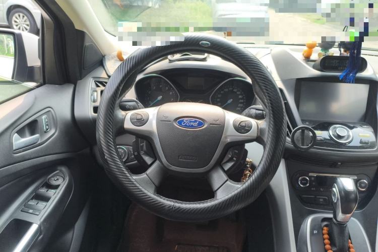Used Ford Kuga 2013 1.6L GTDi Two-Wheel-Drive Trend Model Steering Wheel