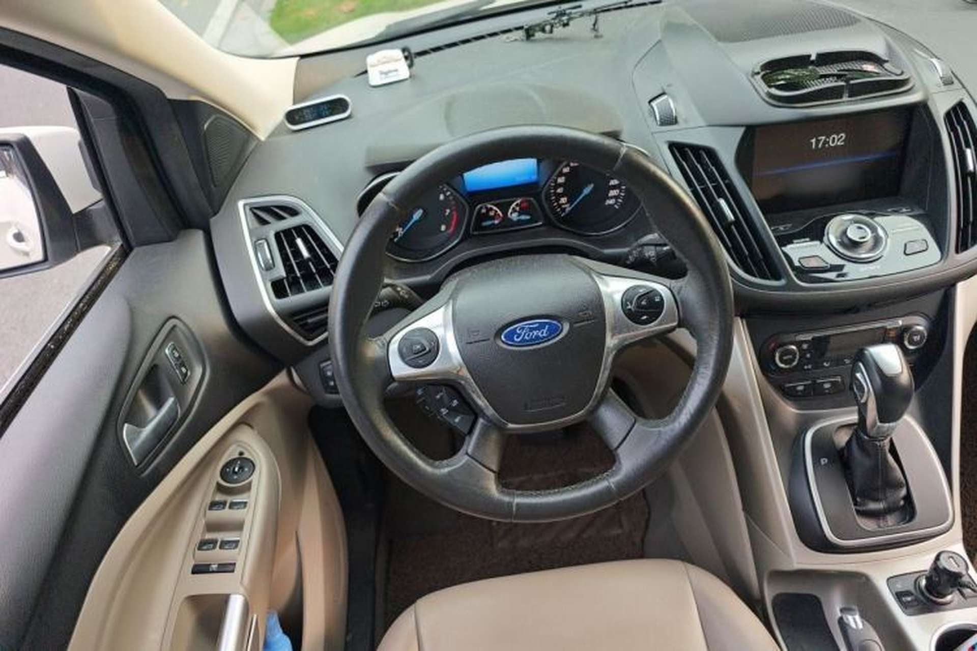 Used Ford Kuga 2013 2.0L GTDi Four-Wheel Drive Premium Model Steering Wheel
