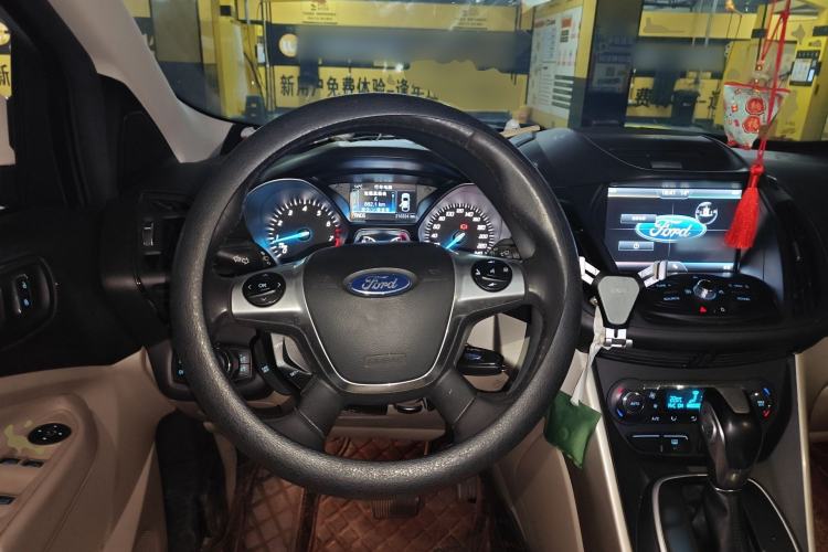 Used Ford Kuga 2013 1.6L GTDi 4x4 Elite Model Steering Wheel