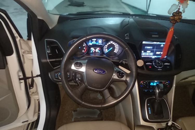 Used Ford Kuga 2013 2.0L GTDi Four-Wheel Drive Premium Model Steering Wheel