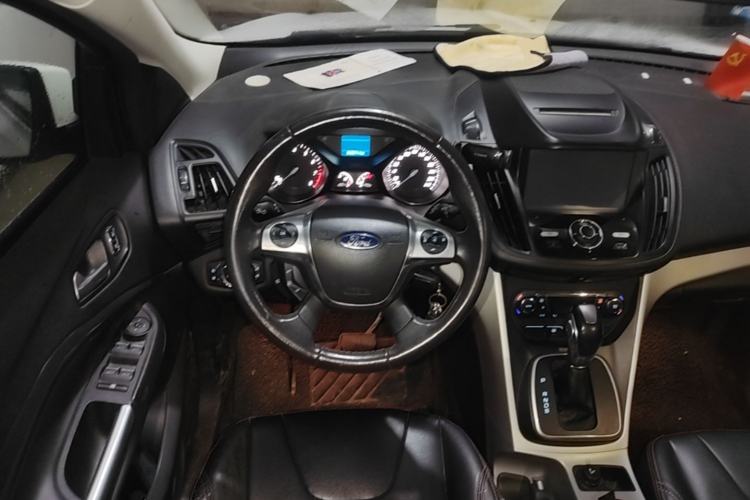 Used Ford Kuga 2013 1.6L GTDi Two-Wheel-Drive Trend Model Steering Wheel