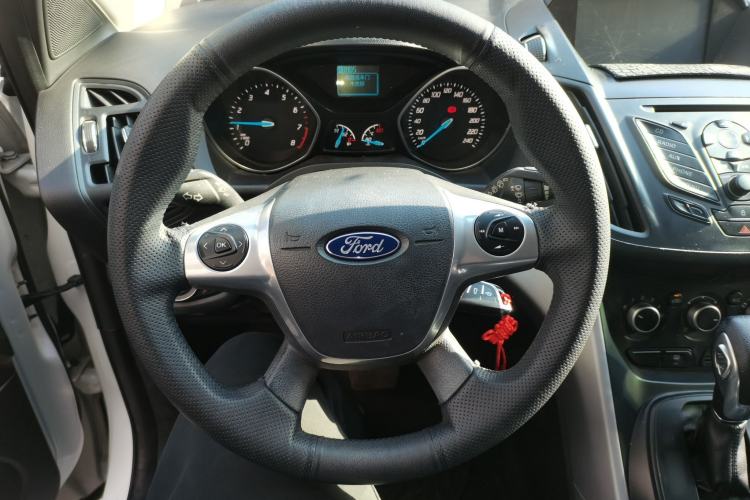 Used Ford Kuga 2013 1.6L GTDi Two-Wheel-Drive Comfort Model Steering Wheel