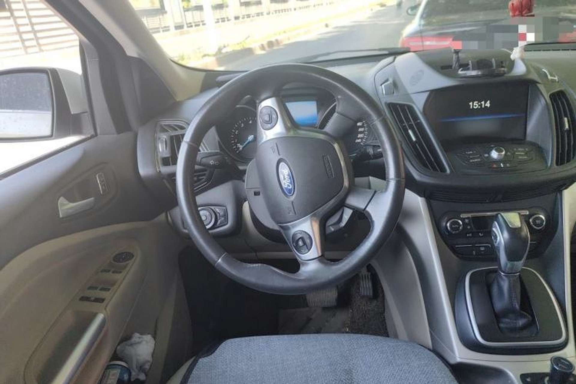 Used Ford Kuga 2013 2.0L GTDi Four-Wheel-Drive Elite Model Steering Wheel