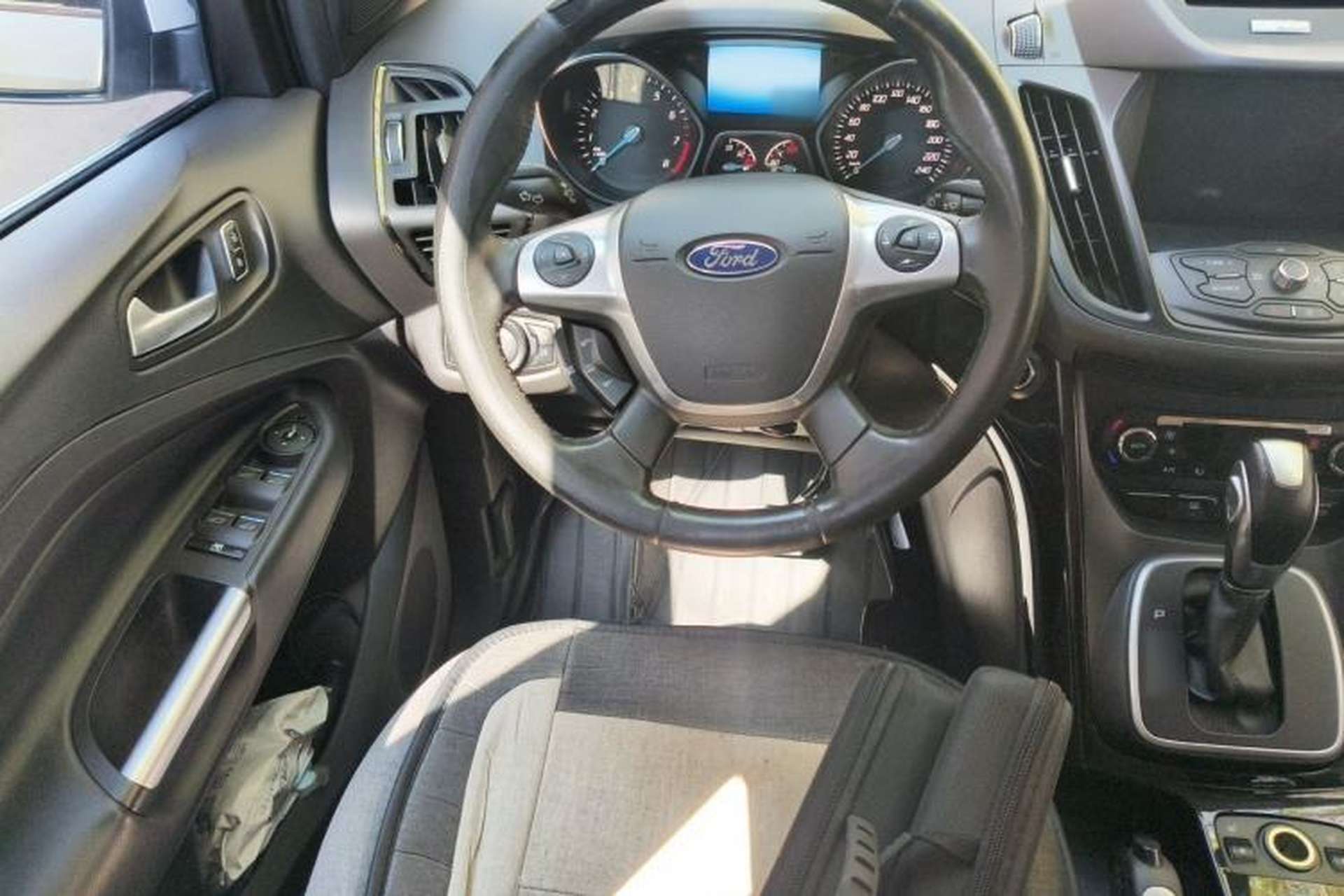 Used Ford Kuga 2013 2.0L GTDi Four-Wheel-Drive Sport Model Steering Wheel
