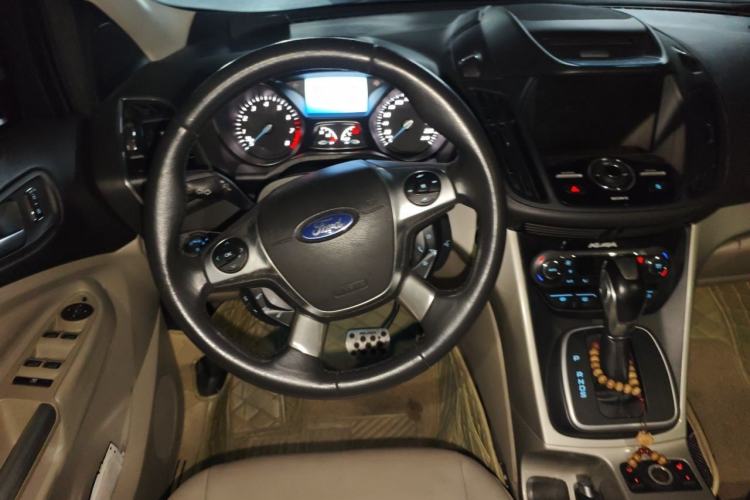 Used Ford Kuga 2013 2.0L GTDi Four-Wheel Drive Premium Model Steering Wheel