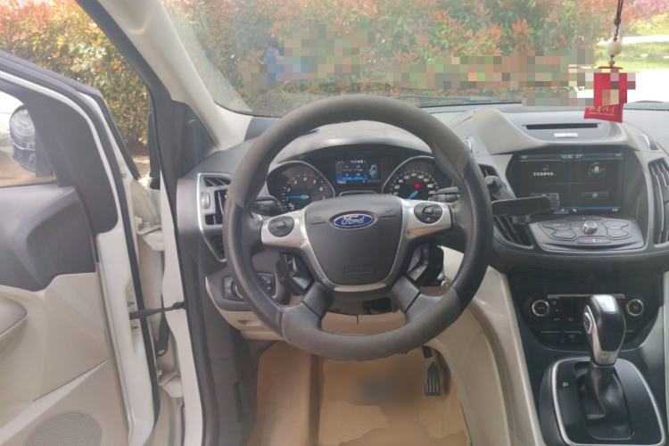 Used Ford Kuga 2013 1.6L GTDi 4x4 Elite Model Steering Wheel