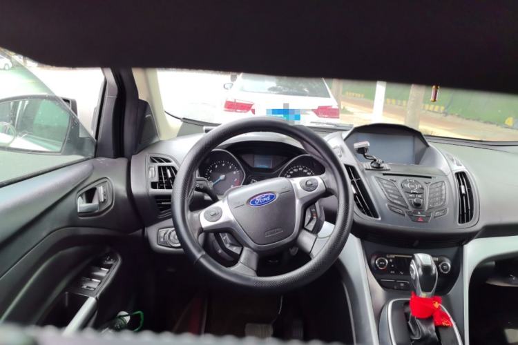 Used Ford Kuga 2013 1.6L GTDi Two-Wheel-Drive Trend Model Steering Wheel