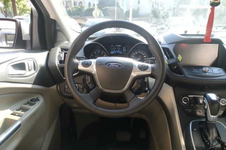 Used Ford Kuga 2013 1.6L GTDi 4x4 Elite Model Steering Wheel
