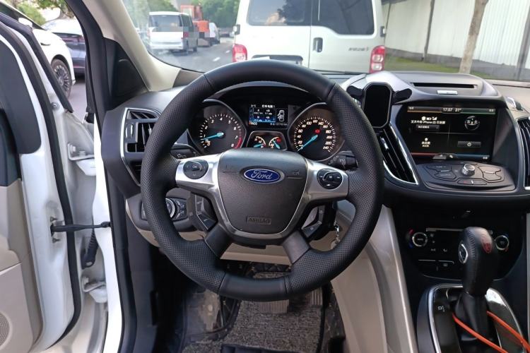 Used Ford Kuga 2013 1.6L GTDi 4x4 Elite Model Steering Wheel