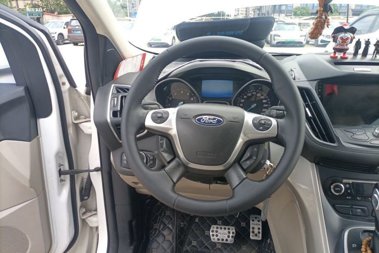 Used Ford Kuga 2013 1.6L GTDi 4x4 Elite Model Steering Wheel
