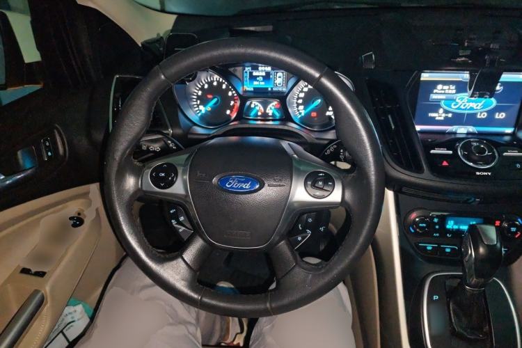Used Ford Kuga 2013 2.0L GTDi Four-Wheel Drive Premium Model Steering Wheel