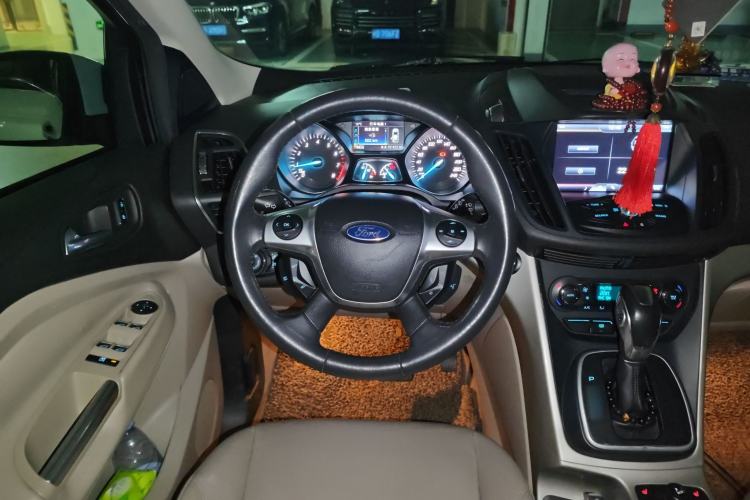 Used Ford Kuga 2013 1.6L GTDi 4x4 Elite Model Steering Wheel