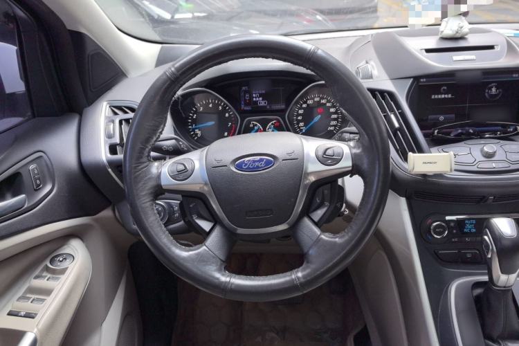 Used Ford Kuga 2013 2.0L GTDi Four-Wheel-Drive Elite Model Steering Wheel