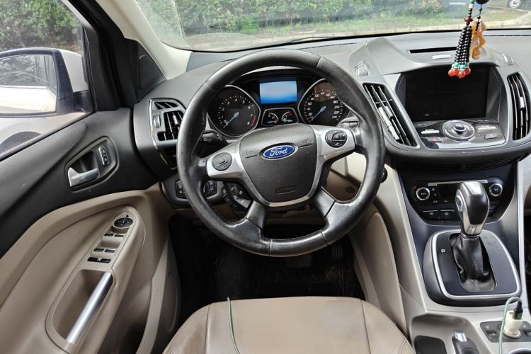 Used Ford Kuga 2013 2.0L GTDi Four-Wheel Drive Premium Model Steering Wheel