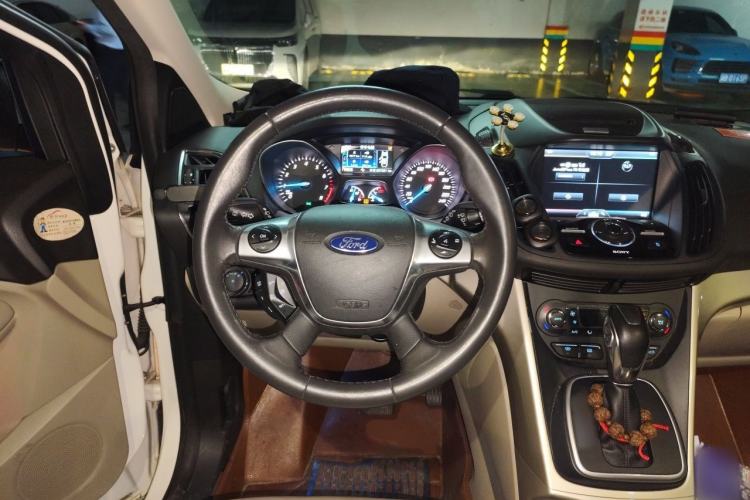 Used Ford Kuga 2013 2.0L GTDi Four-Wheel Drive Premium Model Steering Wheel