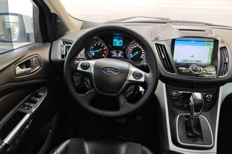 Used Ford Kuga 2013 1.6L GTDi Two-Wheel-Drive Trend Model Steering Wheel