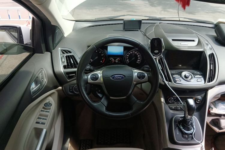Used Ford Kuga 2013 2.0L GTDi Four-Wheel Drive Premium Model Steering Wheel