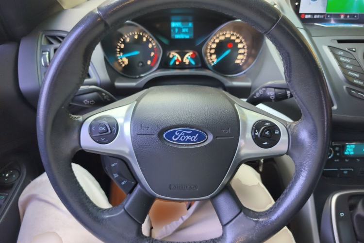 Used Ford Kuga 2013 1.6L GTDi Two-Wheel-Drive Trend Model Steering Wheel