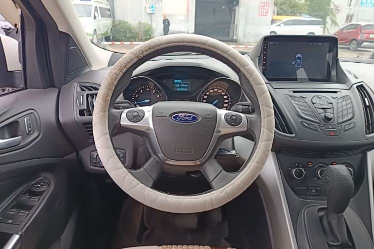 Used Ford Kuga 2013 1.6L GTDi Two-Wheel-Drive Comfort Model Steering Wheel