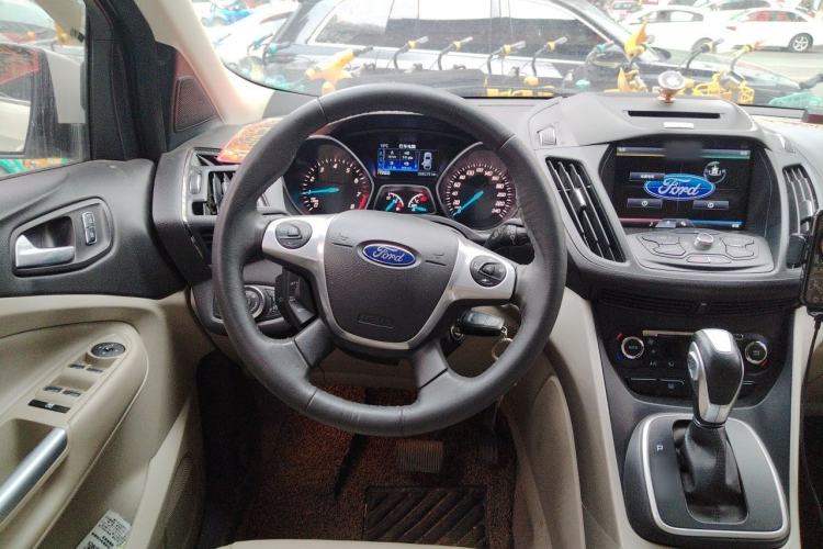 Used Ford Kuga 2013 1.6L GTDi 4x4 Elite Model Steering Wheel