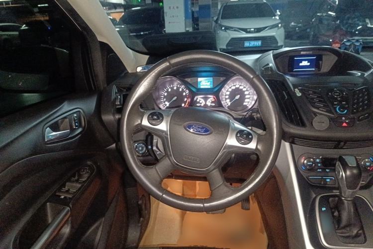 Used Ford Kuga 2013 1.6L GTDi Two-Wheel-Drive Trend Model Steering Wheel