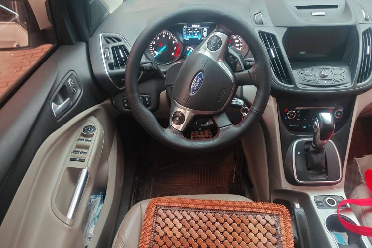 Used Ford Kuga 2013 1.6L GTDi 4x4 Elite Model Steering Wheel