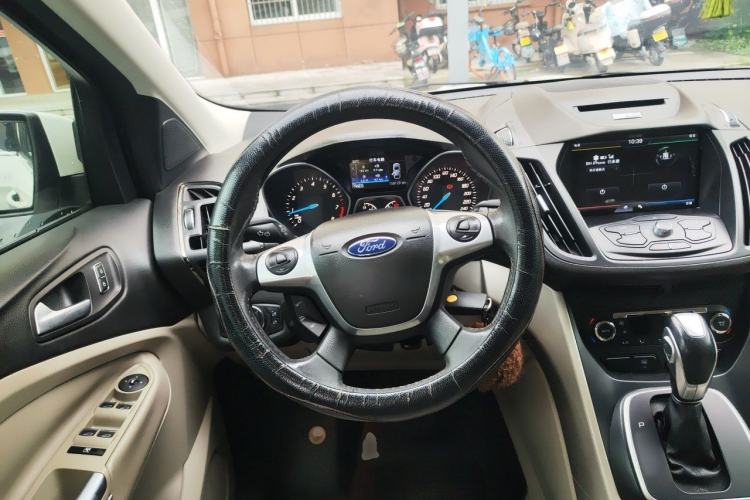 Used Ford Kuga 2013 1.6L GTDi 4x4 Elite Model Steering Wheel