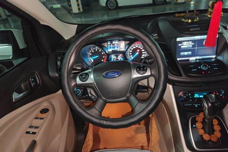Used Ford Kuga 2013 1.6L GTDi 4x4 Elite Model Steering Wheel