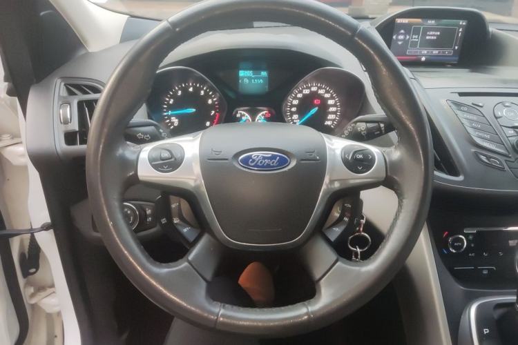 Used Ford Kuga 2013 1.6L GTDi Two-Wheel-Drive Comfort Model Steering Wheel