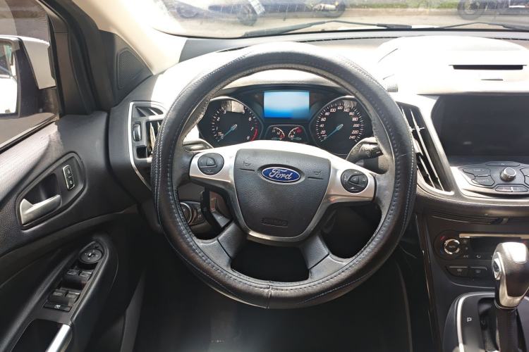 Used Ford Kuga 2013 2.0L GTDi Four-Wheel-Drive Sport Model Steering Wheel