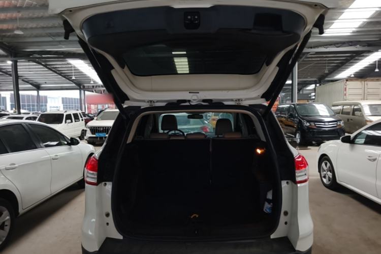 Used Ford Kuga 2013 2.0L GTDi Four-Wheel-Drive Elite Model Trunk