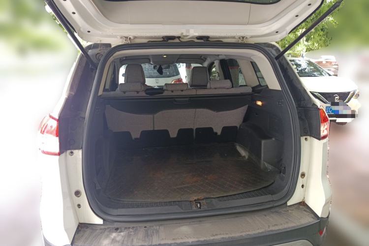 Used Ford Kuga 2013 1.6L GTDi Two-Wheel-Drive Comfort Model Trunk