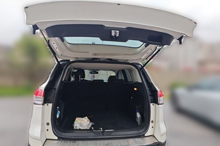 Used Ford Kuga 2013 1.6L GTDi Two-Wheel-Drive Trend Model Trunk
