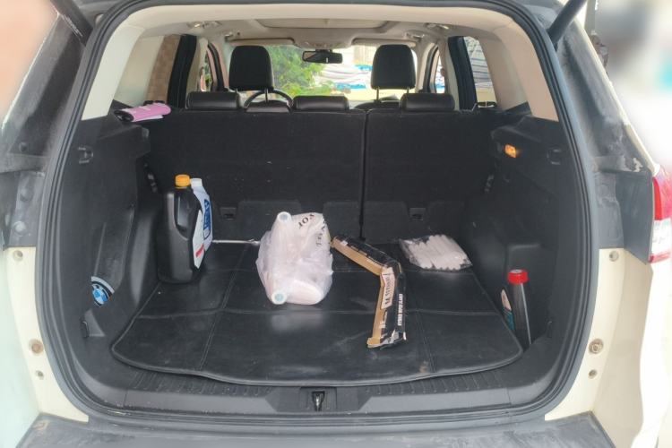 Used Ford Kuga 2013 2.0L GTDi Four-Wheel-Drive Sport Model Trunk