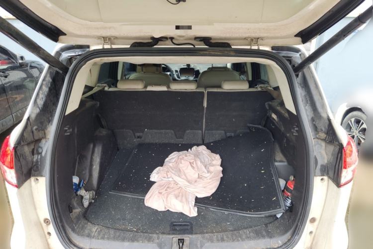 Used Ford Kuga 2013 2.0L GTDi Four-Wheel-Drive Elite Model Trunk