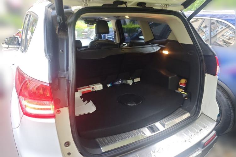 Used Ford Kuga 2013 2.0L GTDi Four-Wheel-Drive Elite Model Trunk