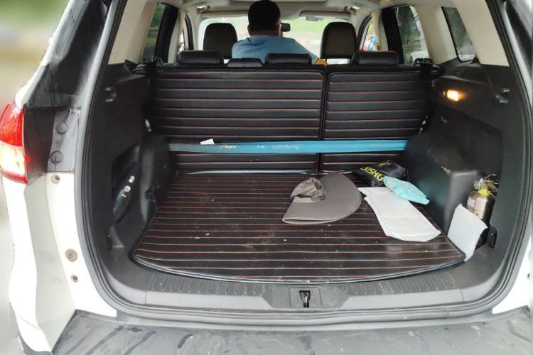 Used Ford Kuga 2013 2.0L GTDi Four-Wheel-Drive Sport Model Trunk