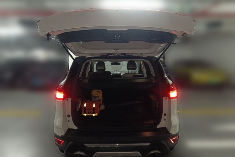 Used Ford Kuga 2013 1.6L GTDi Two-Wheel-Drive Trend Model Trunk