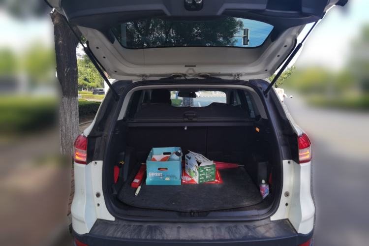 Used Ford Kuga 2013 1.6L GTDi Two-Wheel-Drive Comfort Model Trunk