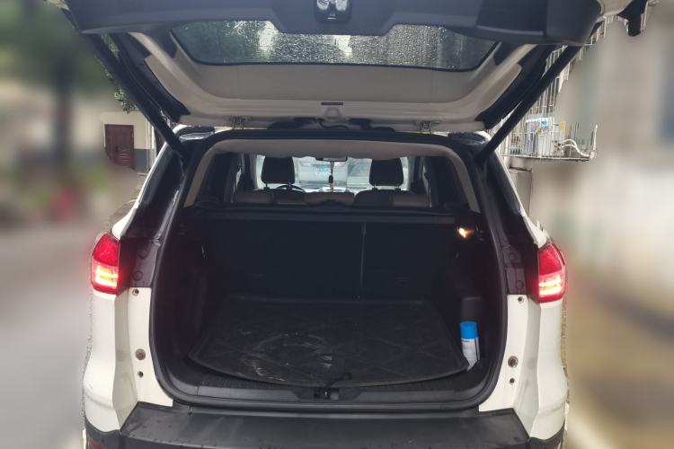 Used Ford Kuga 2013 2.0L GTDi Four-Wheel Drive Premium Model Trunk