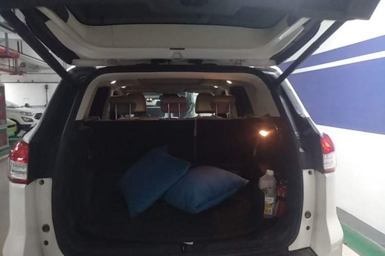 Used Ford Kuga 2013 2.0L GTDi Four-Wheel Drive Premium Model Trunk
